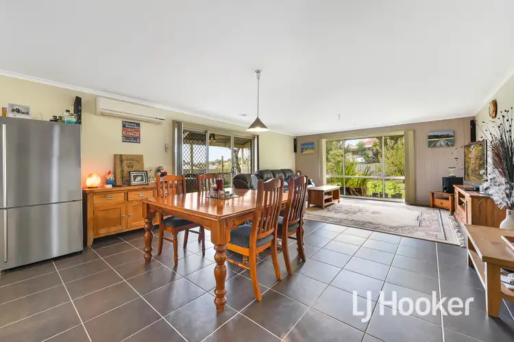 Fourth view of Homely house listing, 15 Shetland Court, Pakenham VIC 3810