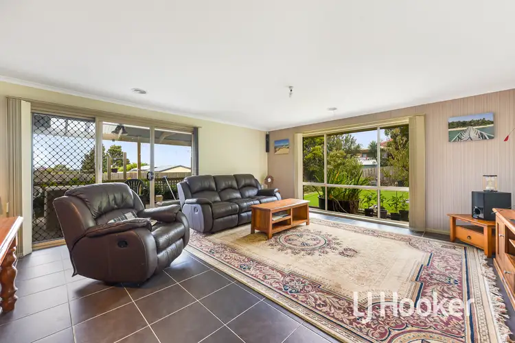 Fifth view of Homely house listing, 15 Shetland Court, Pakenham VIC 3810