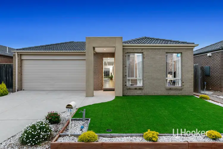 15 Grassbird Drive, Point Cook VIC 3030