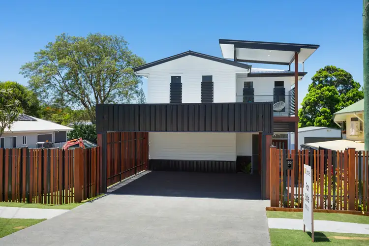 32 Montrose Parade, Wynnum West QLD 4178