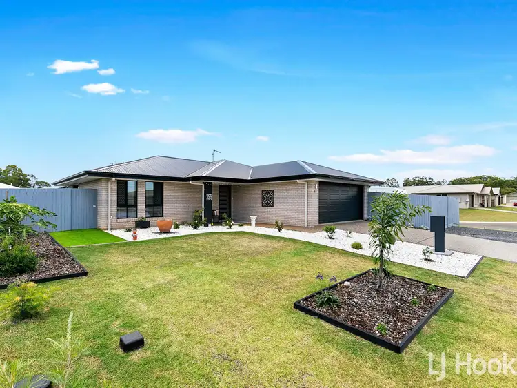 11 Larissa Way, Urangan QLD 4655