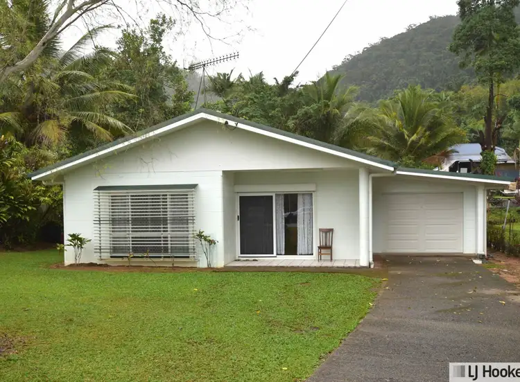 32 McQuillen Street, Tully QLD 4854