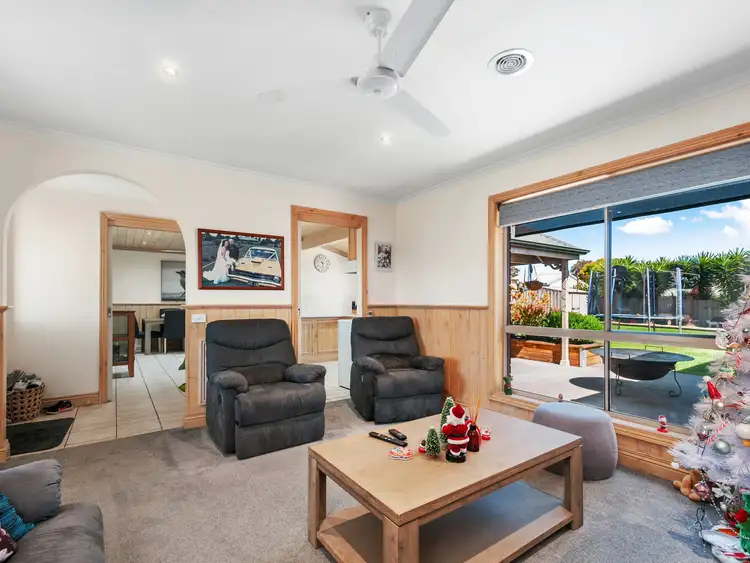 Fifth view of Homely house listing, 9 Maneroo Court, Eastwood VIC 3875