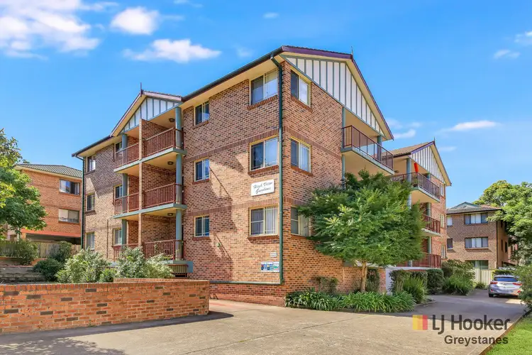 2/5-7 Priddle Street, Westmead NSW 2145