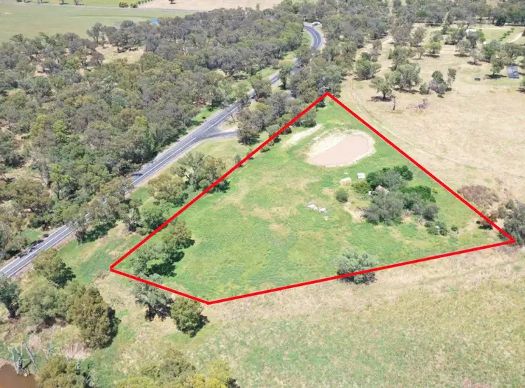 2605 Olympic Highway North, Young NSW 2594