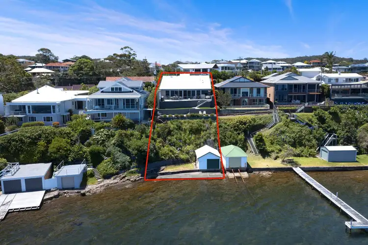 116 Ross Street, Belmont NSW 2280