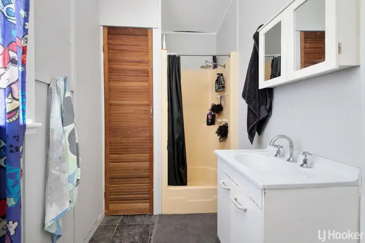 Sixth view of Homely house listing, 293 East Street, Depot Hill QLD 4700