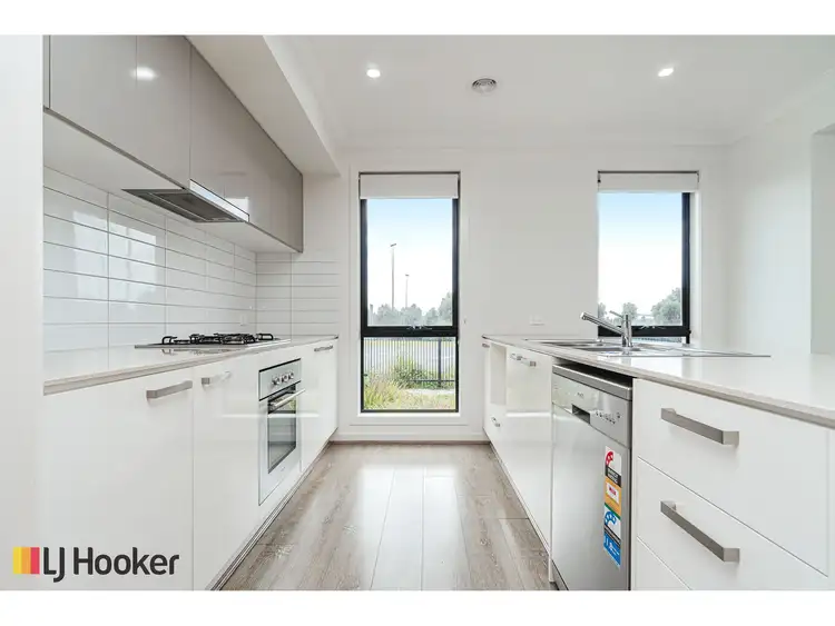 Seventh view of Homely townhouse listing, 831 Aitken Boulevard, Craigieburn VIC 3064