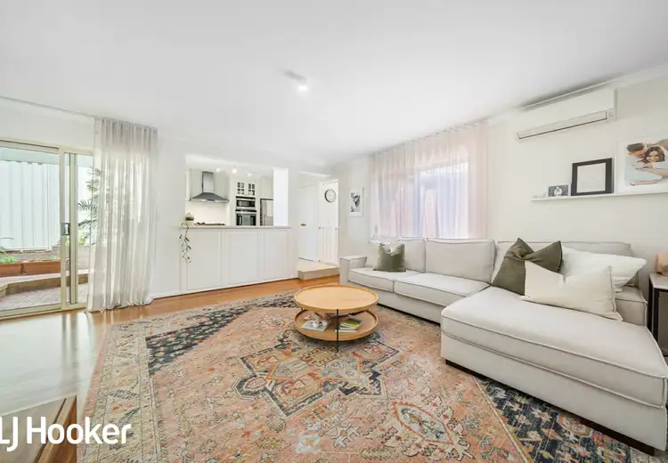 1/13 Kitchener Road, Melville WA 6156