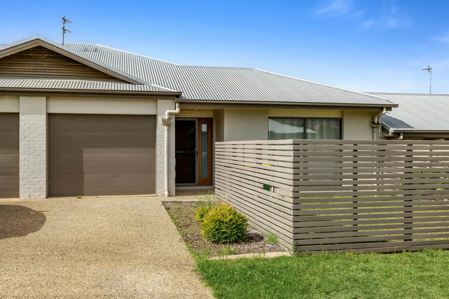 Main view of Homely unit listing, 2/11 Sambar Close, Kearneys Spring QLD 4350