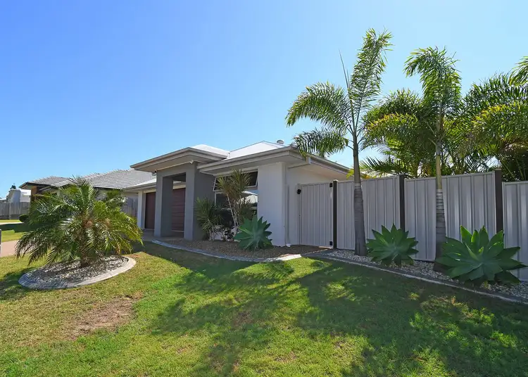 Second view of Homely house listing, 14 Seahaven Circuit, Pialba QLD 4655