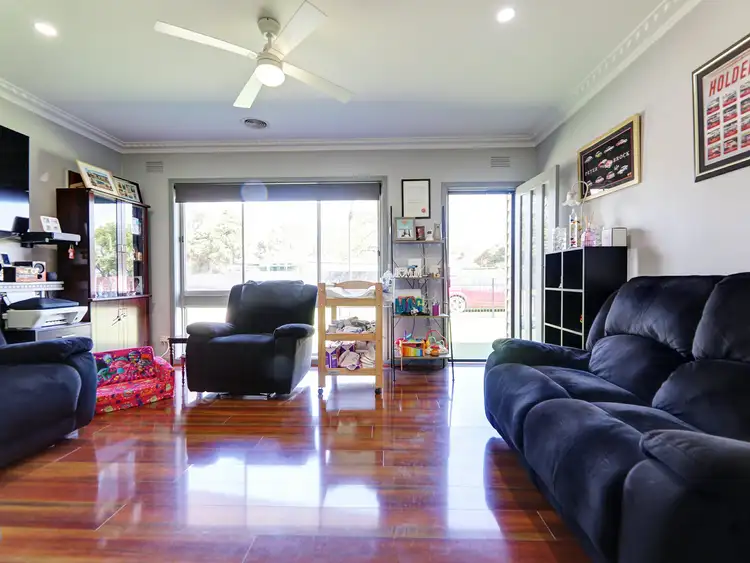 Fourth view of Homely house listing, 8 Hamilton Crescent, Wangaratta VIC 3677