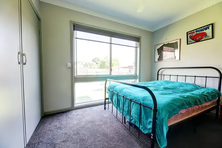 Fifth view of Homely house listing, 8 Hamilton Crescent, Wangaratta VIC 3677