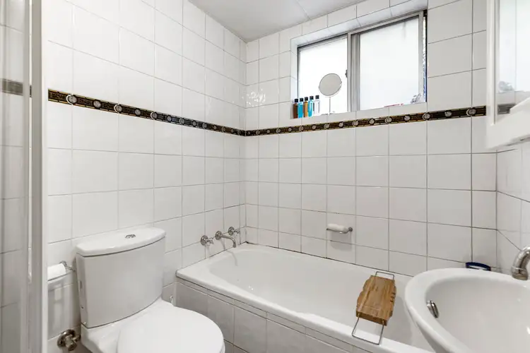 Fifth view of Homely unit listing, 2/15 Burne Avenue, Dee Why NSW 2099