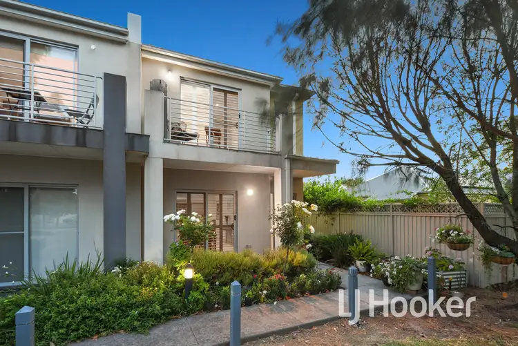 Second view of Homely house listing, 15/11 Howqua Place, Pakenham VIC 3810