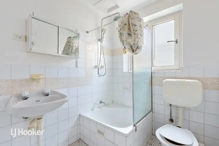 Sixth view of Homely unit listing, 2/52 North Esplanade, Glenelg North SA 5045