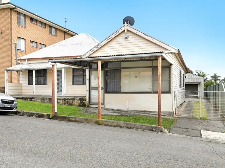 Main view of Homely house listing, 10 Hercules St, Wollongong NSW 2500