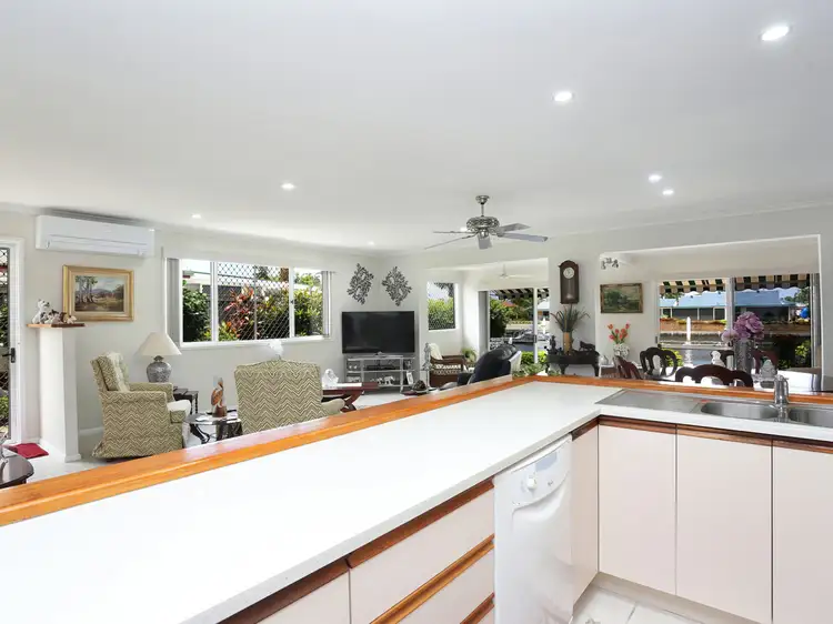 Sixth view of Homely house listing, 2/8 Tradewinds Drive, Banksia Beach QLD 4507