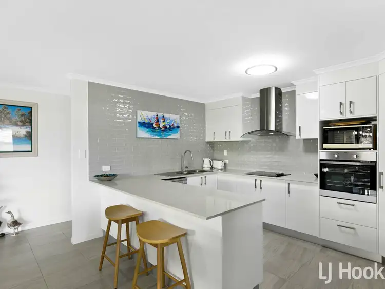 Sixth view of Homely house listing, 17 Bradman Way, Urangan QLD 4655