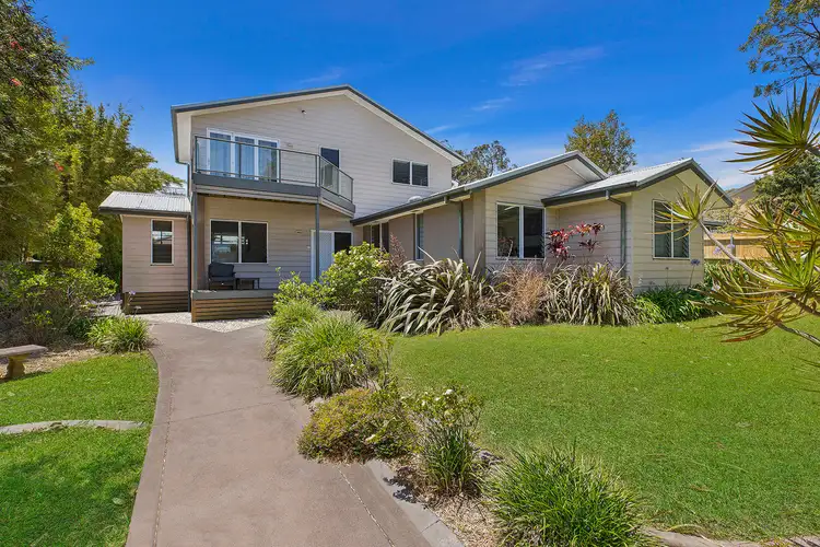 15 Waratah Street, Bateau Bay NSW 2261
