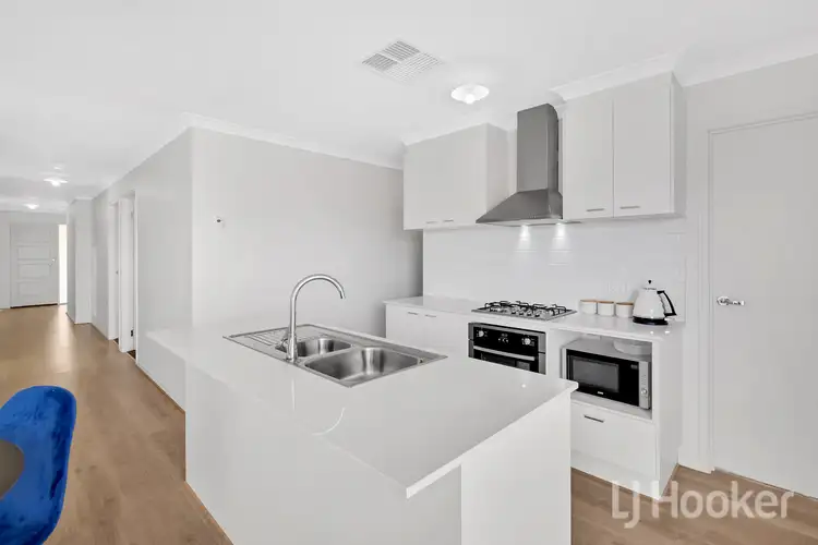 Sixth view of Homely house listing, 3 Hanson Street, Thornhill Park VIC 3335