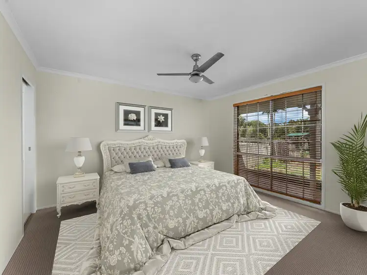 Sixth view of Homely house listing, 5 Carissa Court, Camira QLD 4300