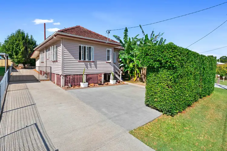 19 MacKenzie Street, Manly West QLD 4179
