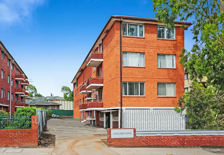 Unit 1/116 Elizabeth Drive, Liverpool NSW 2170