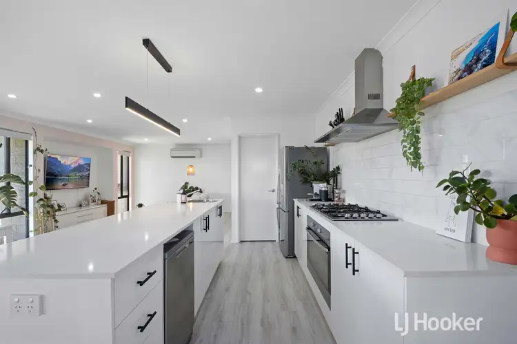 Fifth view of Homely house listing, 8 Galah Way, Australind WA 6233
