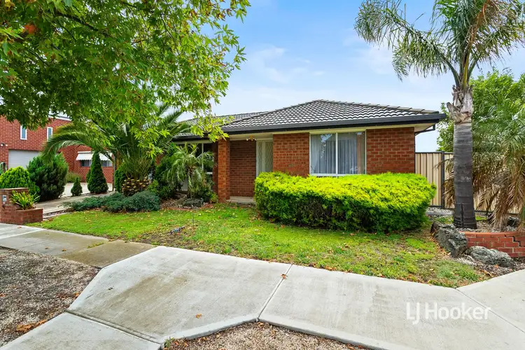 Second view of Homely house listing, 7 Kingfisher Drive, Seabrook VIC 3028