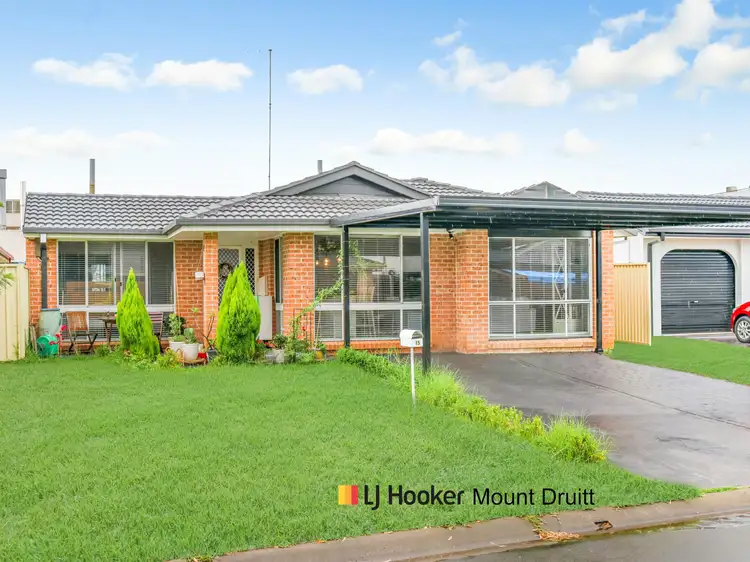 15 Blueberry Drive, Colyton NSW 2760