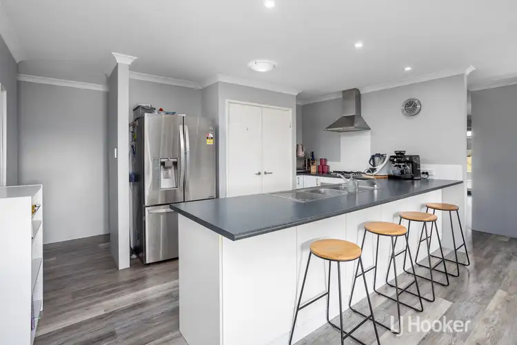 Sixth view of Homely house listing, 4 Sadler Circuit, Australind WA 6233