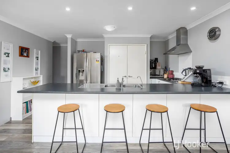 Seventh view of Homely house listing, 4 Sadler Circuit, Australind WA 6233