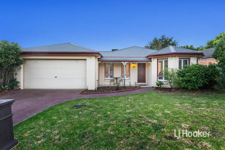 8 Teatree Place, Seabrook VIC 3028