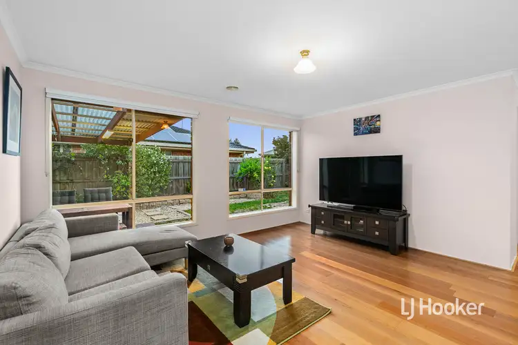 Seventh view of Homely house listing, 8 Teatree Place, Seabrook VIC 3028