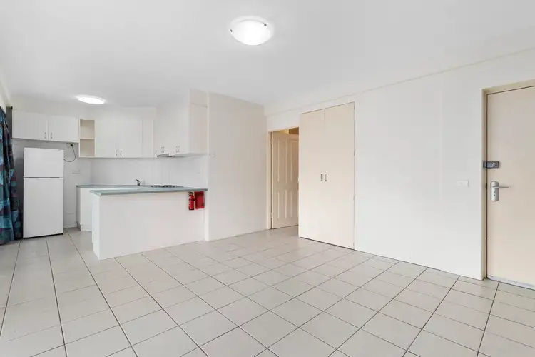 Fourth view of Homely apartment listing, 2/6 Heard Street, Mawson ACT 2607