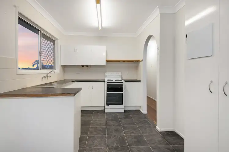 Fifth view of Homely house listing, 2 Labanka Crescent, Gracemere QLD 4702
