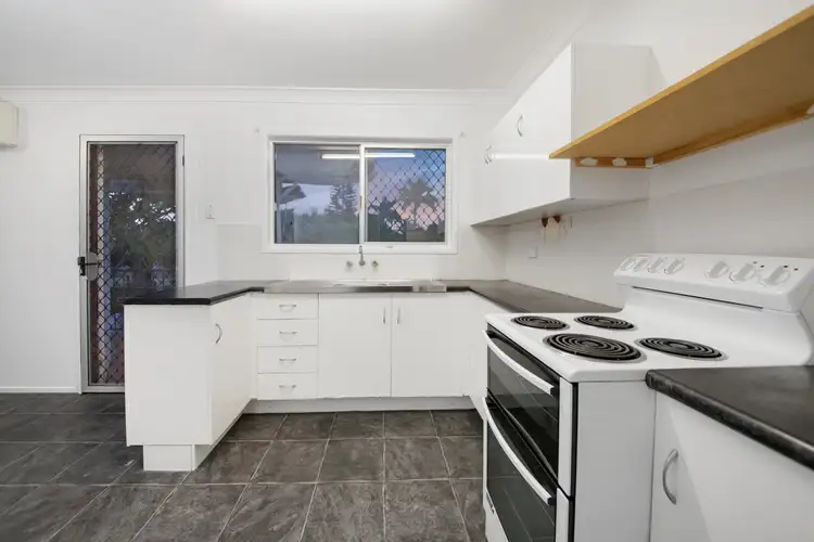 Sixth view of Homely house listing, 2 Labanka Crescent, Gracemere QLD 4702
