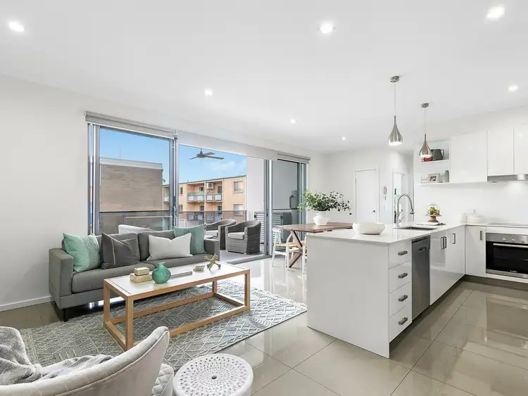Second view of Homely unit listing, 19/15 Durham Street, Coorparoo QLD 4151