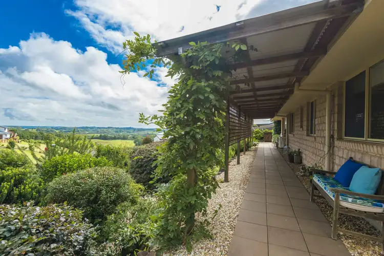 8 Selkirk Place, Wollongbar NSW 2477