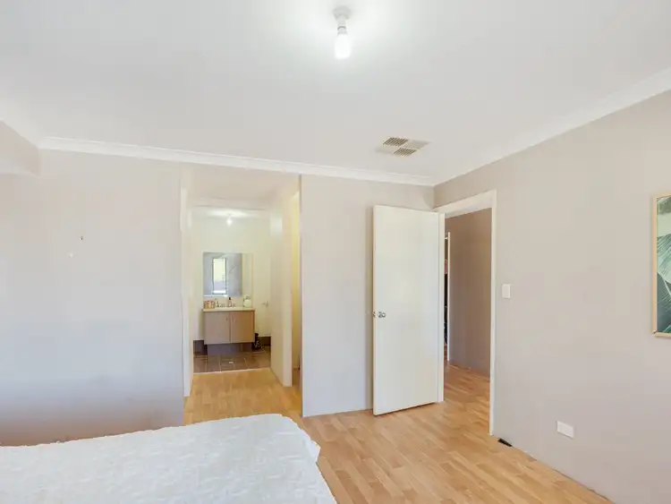 Third view of Homely house listing, 5 Axbridge Link, Leda WA 6170