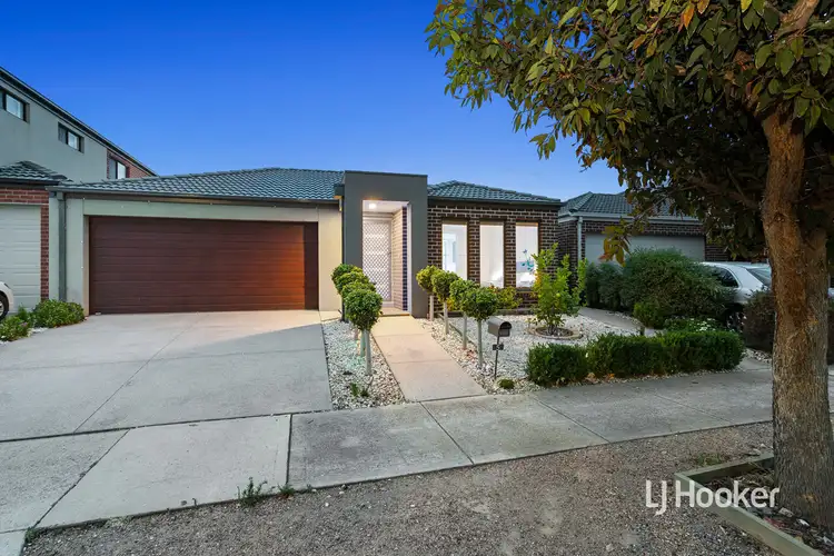 Second view of Homely house listing, 5 Treeleaf Avenue, Point Cook VIC 3030