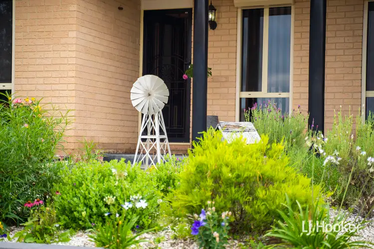 Second view of Homely house listing, 5 Tarrant Crescent, Dunlop ACT 2615