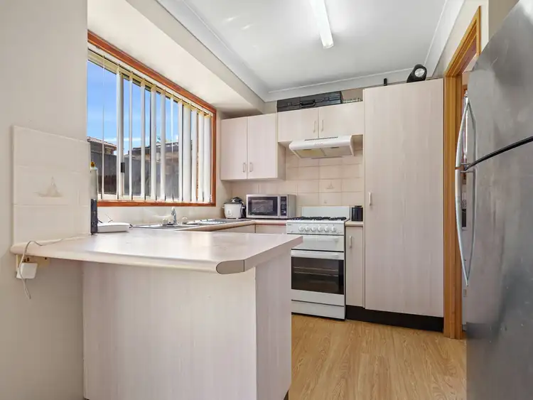 Fifth view of Homely house listing, 10 Glenella Way, Minto NSW 2566