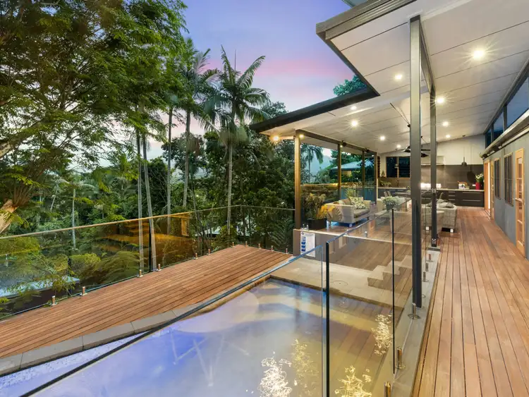 4 Woodlands Avenue, Edge Hill QLD 4870