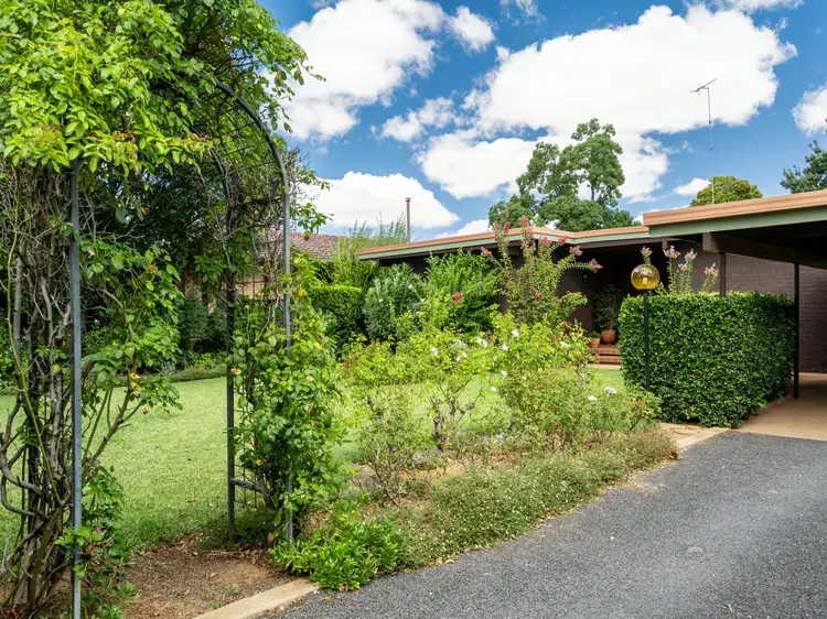 132 Temoin Street, Narromine NSW 2821