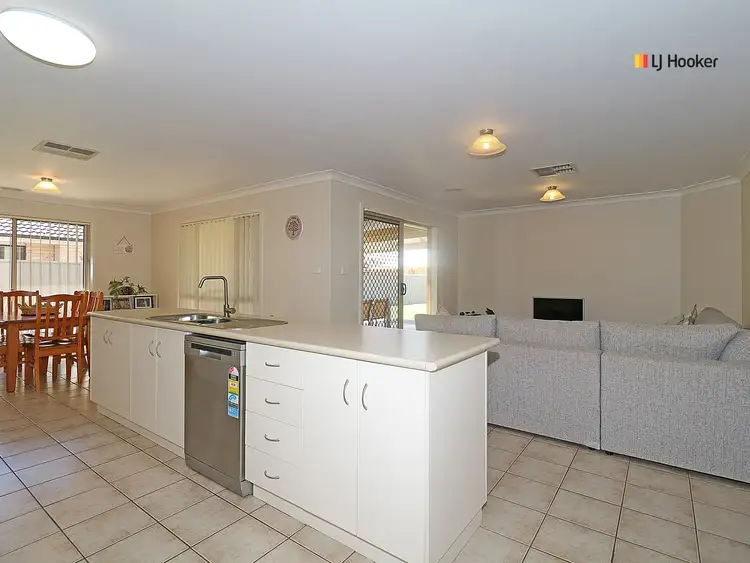 Sixth view of Homely house listing, 39 Mima Street, Glenfield Park NSW 2650