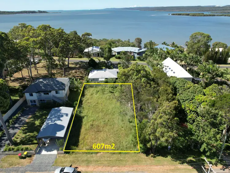 7 Tenanne Street, Russell Island QLD 4184