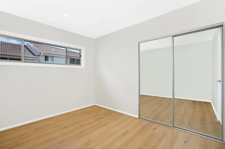 Third view of Homely townhouse listing, 6/27-29 Tungarra Road, Girraween NSW 2145