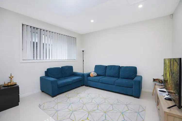 13/27-29 Tungarra Road, Girraween NSW 2145
